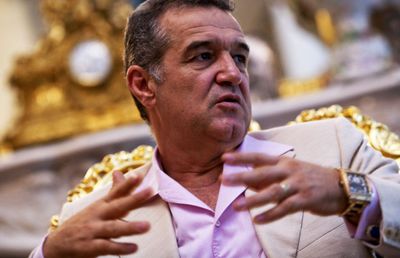 FCSB // EXCLUSIV Gigi Becali s-a răzgândit: „Darius Olaru vine acum” + A găsit fundașul central: „Să vedem dacă ne înșelăm”