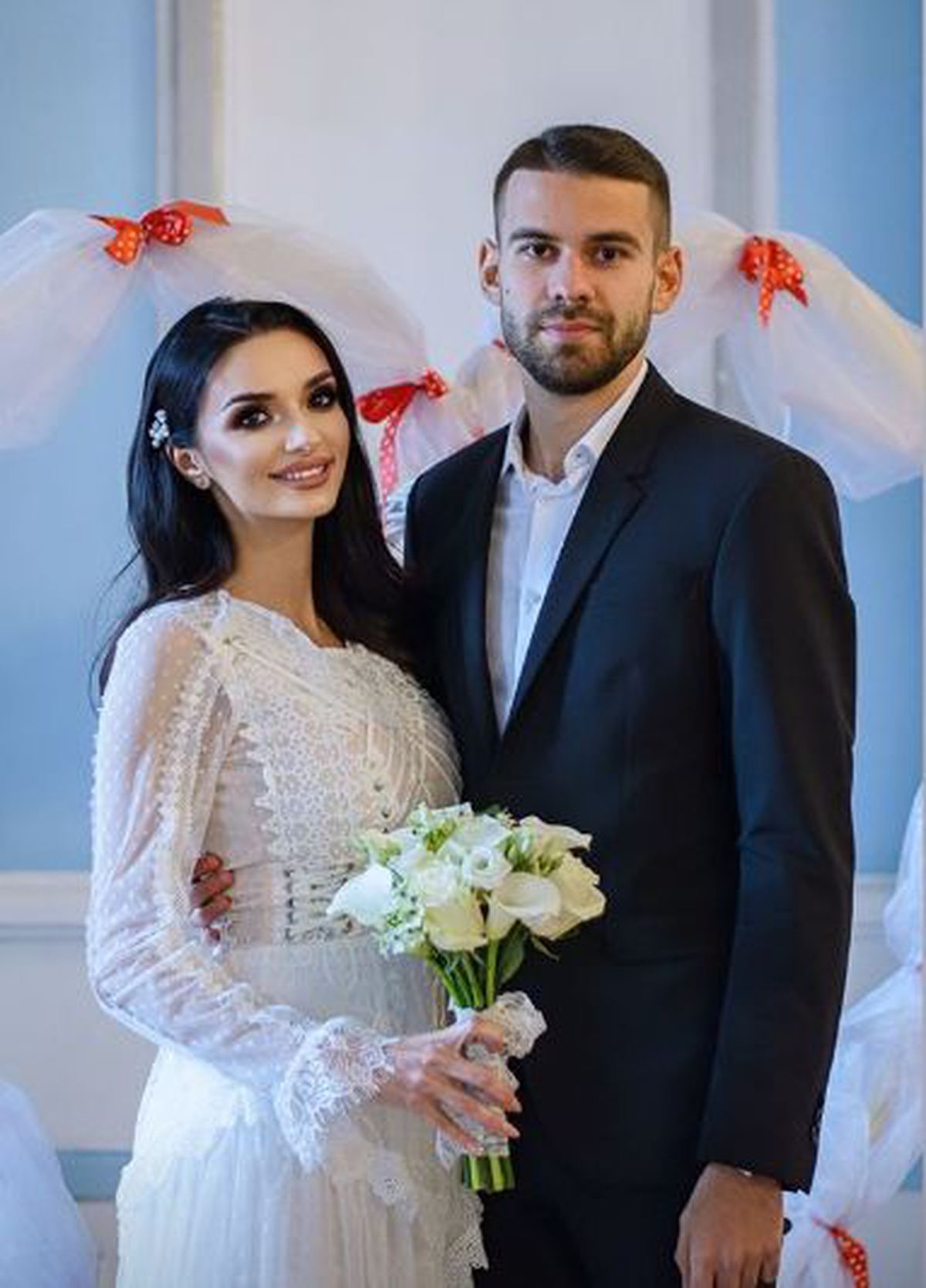 FOTO Bogdan Țîru s-a căsătorit cu o brunetă superbă » Imagini de senzație cu Marina