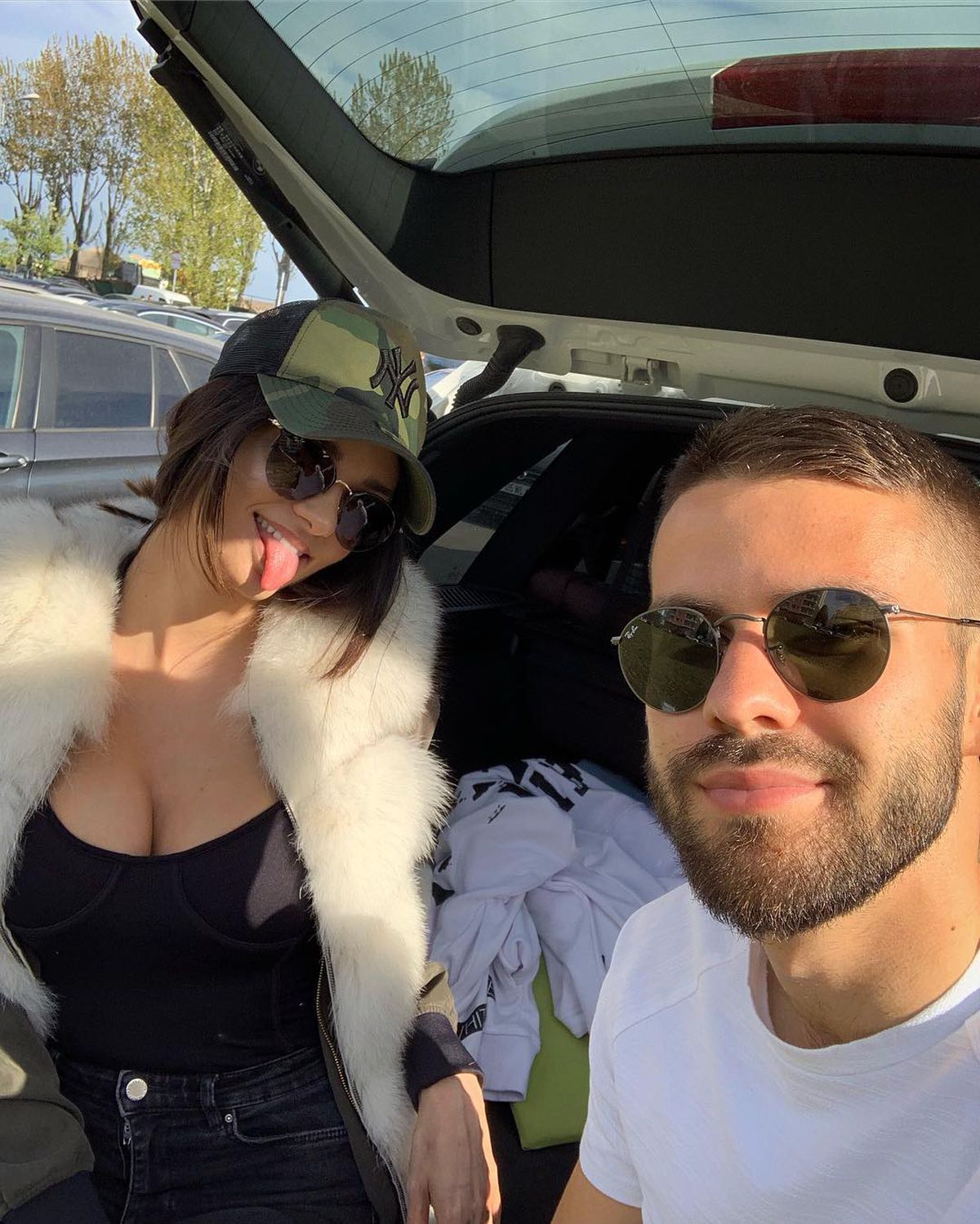 FOTO Bogdan Țîru s-a căsătorit cu o brunetă superbă » Imagini de senzație cu Marina