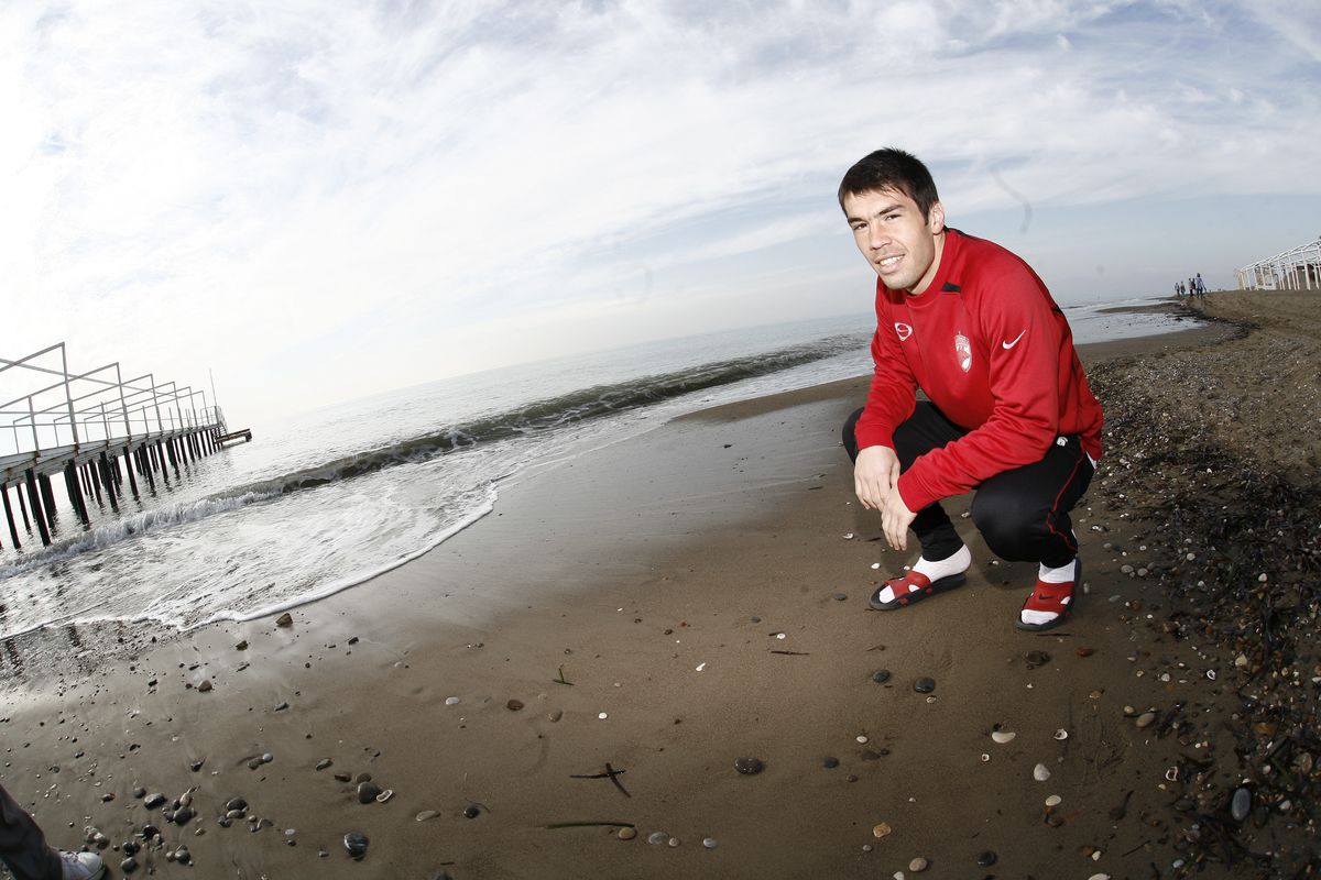 VIDEO Un fost campion cu Dinamo în era Borcea se dedică religiei: „Când realizezi că ești ticălos, nenorocit, sărac, orb, gol și ai nevoie de salvare”