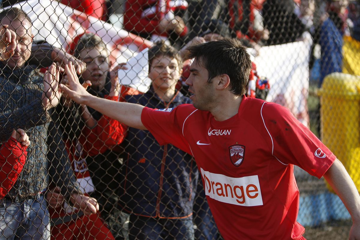 VIDEO Un fost campion cu Dinamo în era Borcea se dedică religiei: „Când realizezi că ești ticălos, nenorocit, sărac, orb, gol și ai nevoie de salvare”