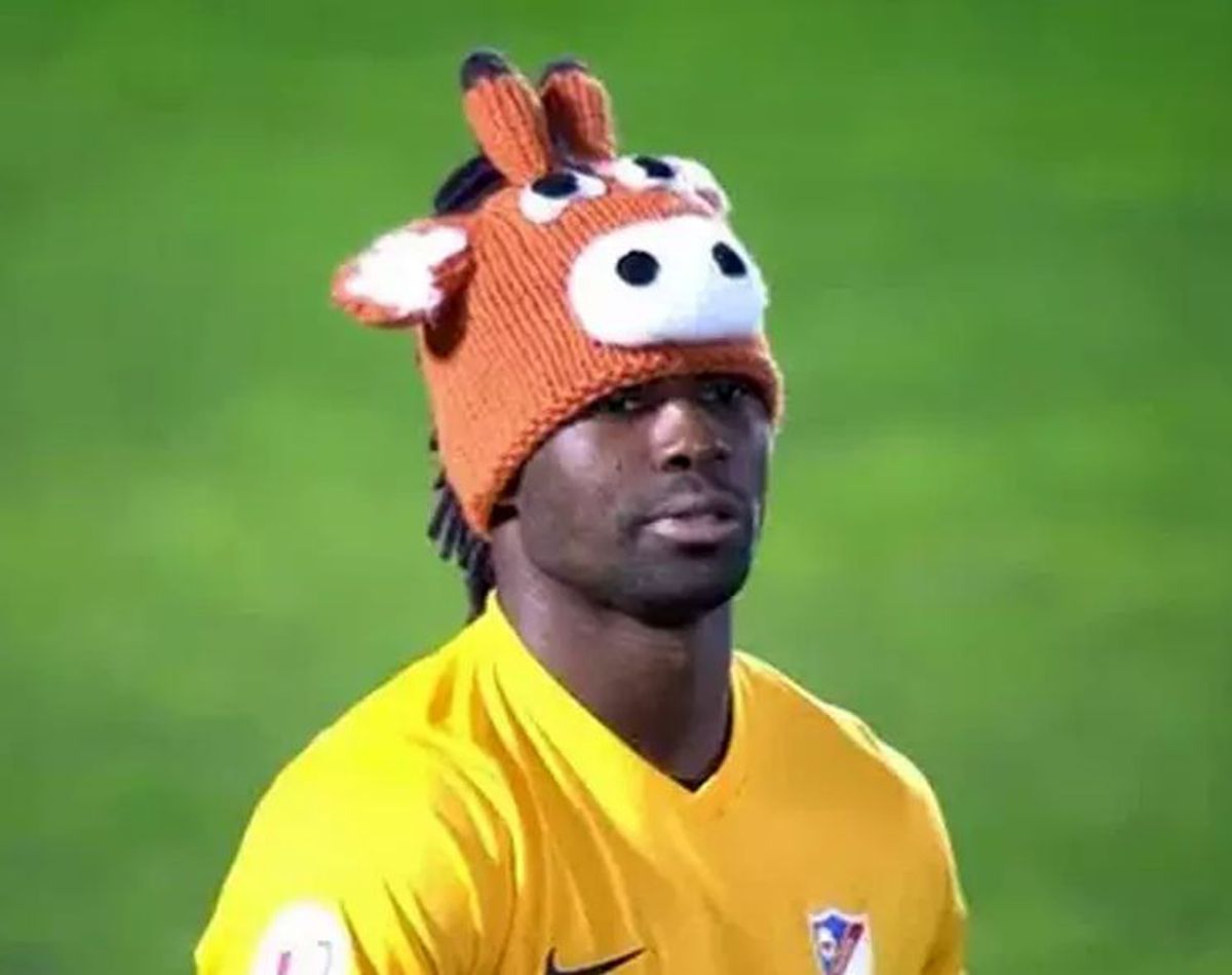 Apariție bizară în Cupa Spaniei » A intrat pe teren cu cel mai ciudat fes posibil