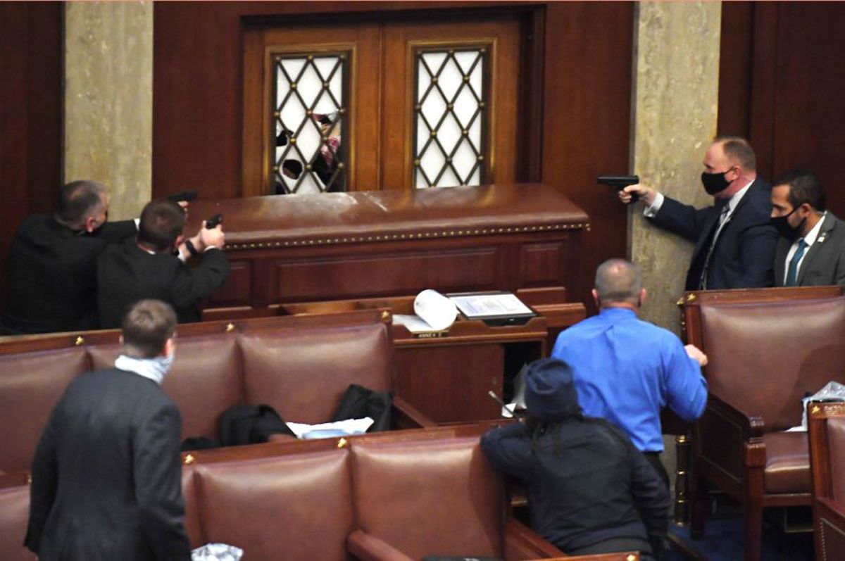 Fanii lui Donald Trump au înspăimântat fotbalul: „Elita politică a răspândit rasismul și mizantropia” + Megan Rapinoe, drastică: „Cum să faci selfie cu teroriștii?”