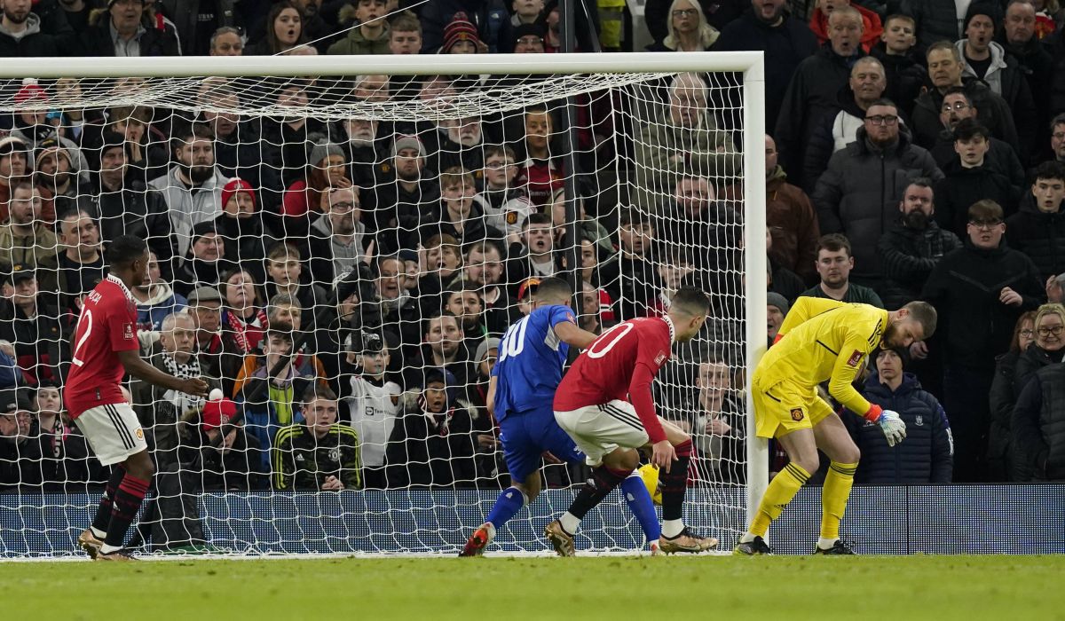 Filmul gafei lui David de Gea din Manchester United - Everton