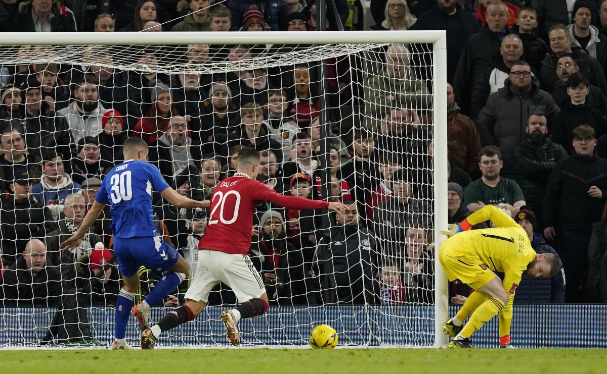 Filmul gafei lui David de Gea din Manchester United - Everton