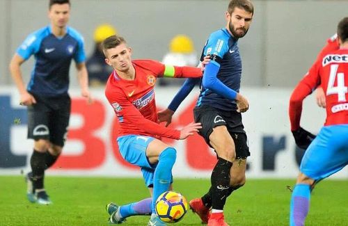 Nelu Varga, patronul celor de la CFR Cluj, susține că a rezolvat transferul lui Bogdan Țîru (28 de ani, fundaș central) de la Jagiellonia, locul 13 din Polonia.