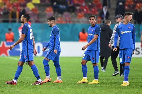FCSB a început curățenia de iarnă. Andrei Dumiter a fost lăsat să meargă la Voluntari, în timp ce Radu Boboc și-a reziliat contractul. Lista e mai lungă, încă 5 jucători au lipsit la vizita medicală