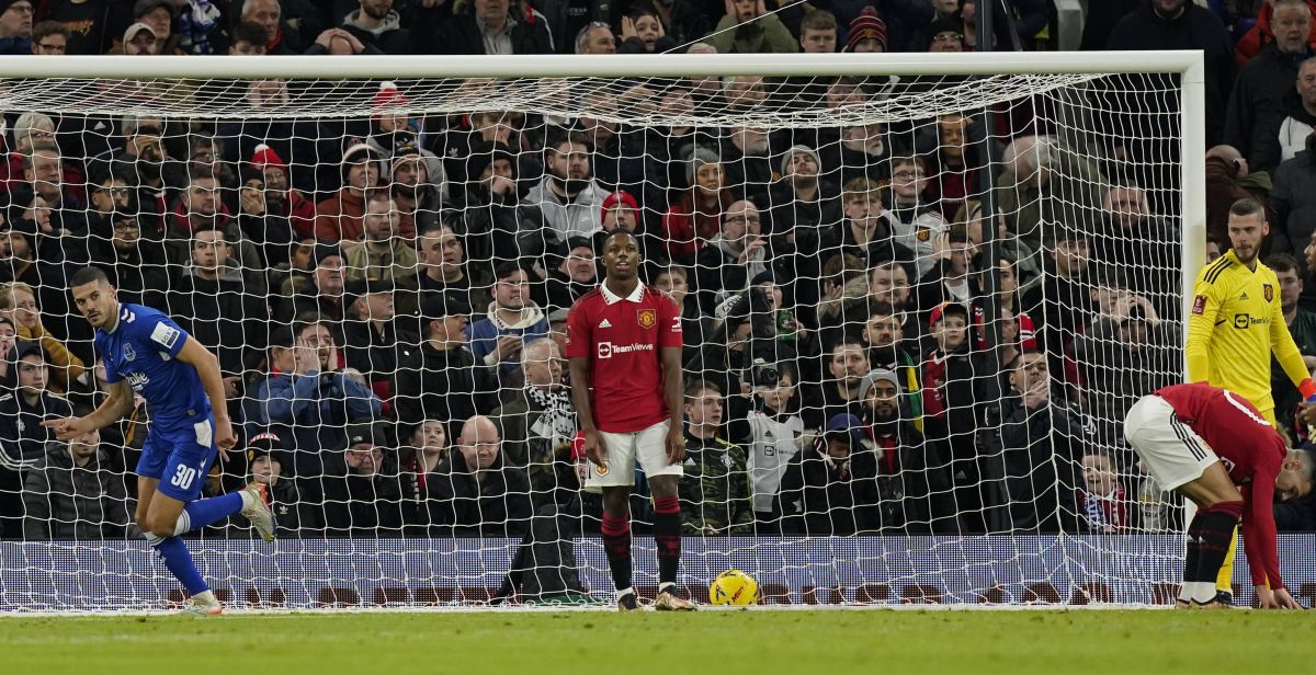 Filmul gafei lui David de Gea din Manchester United - Everton