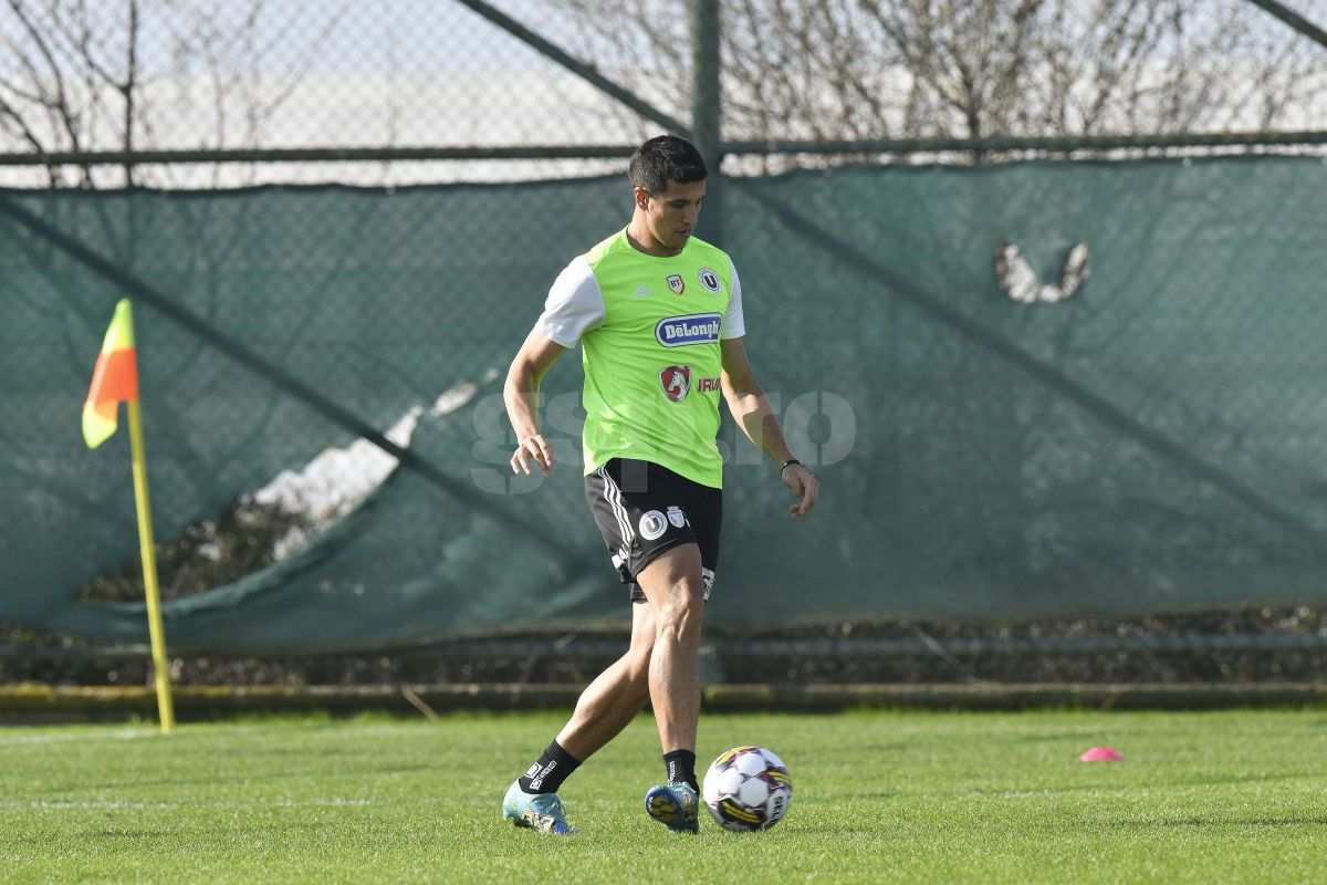 CORESPONDENȚĂ DIN ANTALYA Neluțu Sabău încă are mișcările! Cum îmblânzește „Moțu'” mingea și la 55 de ani