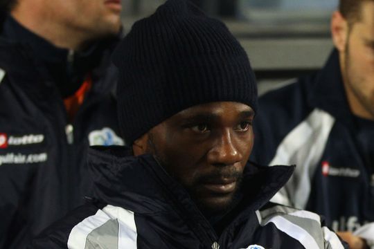 Pascal Chimbonda (44 de ani), fost internaţional francez și antrenor principal în liga a 9-a engleză, şi-a luat licenţa de jucător pentru a „dribla” o suspendare venită de la Federaţiei Engleză de Fotbal. foto: Getty Images