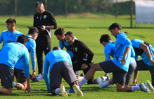 „Legs and heart, băieți!” » Fotbaliștii Petrolului, „terorizați” de specialistul care a lucrat 8 ani cu Simeone! GSP are imagini din dronă de la exercițiul spartan lucrat de „găzari”