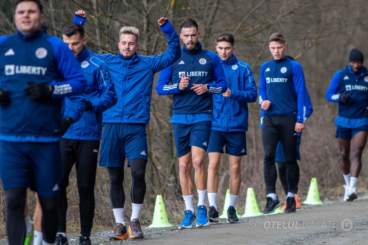 Jucătorii Oțelului Galați, puși la pante în cantonament
