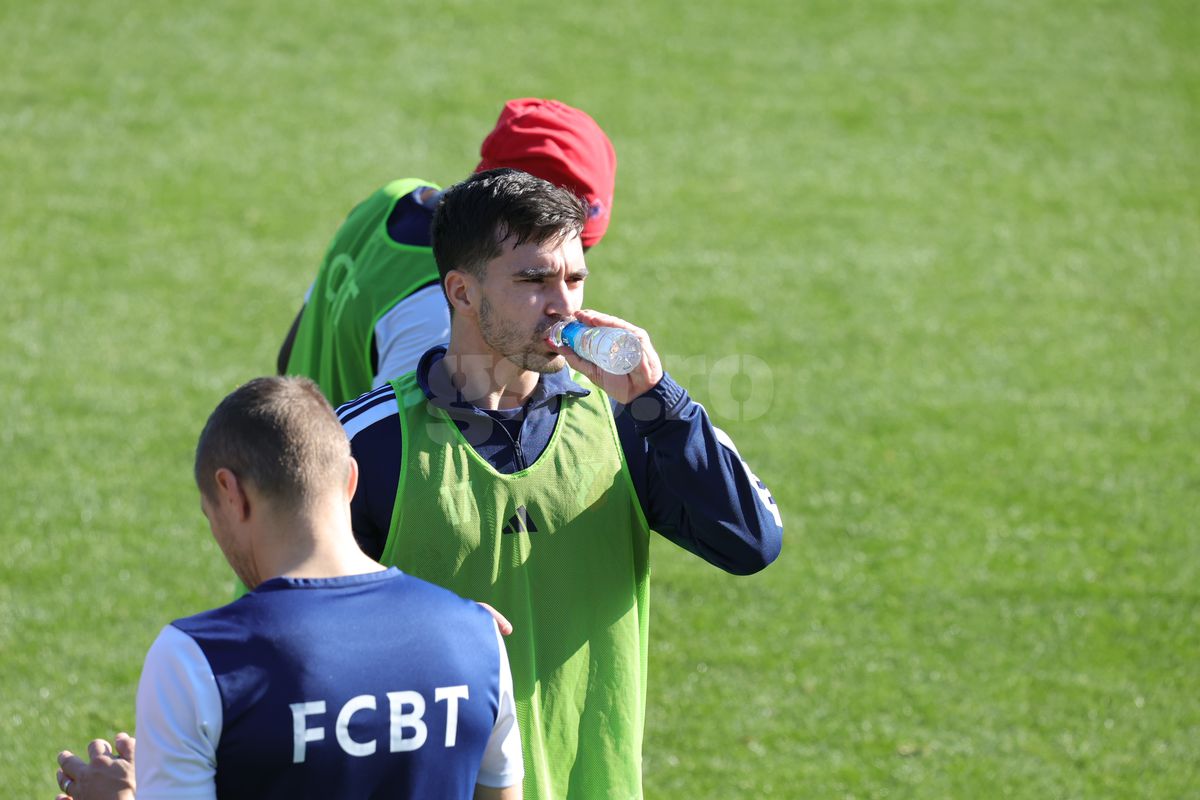 Liviu Ciobotariu, reacție furibundă, după ce Iftime l-a dat afară în cantonament: „Nu se poate așa ceva și nu voi accepta niciodată!”