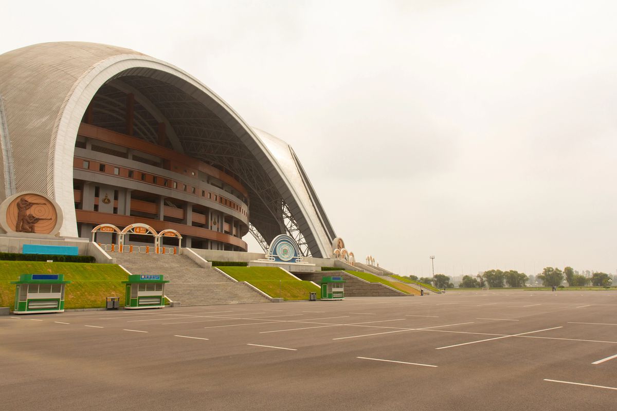 Imagini IREALE din al doilea cel mai mare stadion de pe glob » Mastodontul din Coreea de Nord este „casa” manifestațiilor propagandiste ale sistemului represiv