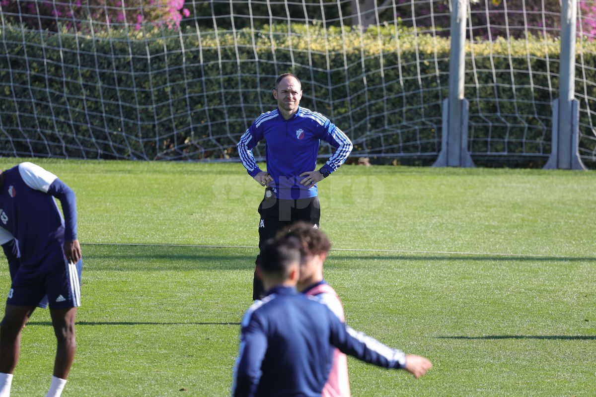 Liviu Ciobotariu, reacție furibundă, după ce Iftime l-a dat afară în cantonament: „Nu se poate așa ceva și nu voi accepta niciodată!”