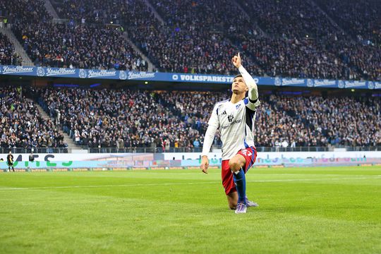 Volksparkstadion din Hamburg are 57.000 de locuri și e aproape mereu plin / Foto: Imago