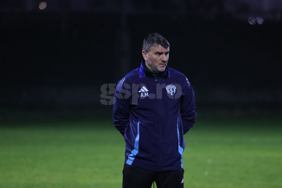 5 întrebări inedite cu Adrian Mihalcea: „Wow!” » Ce i-ar spune lui Mihalcea de la 15 ani, cum s-ar înțelege jucătorul Adi cu antrenorul de acum și ce metodă radicală adoptă pentru a scăpa de stres