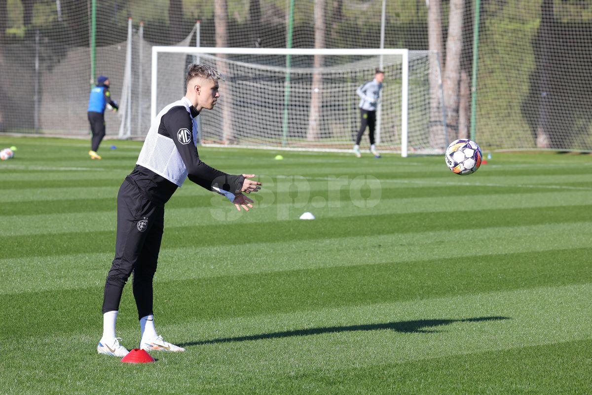 Precum un atacant! Gol de kinogramă marcat de Chiricheș la antrenamentul FCSB-ului