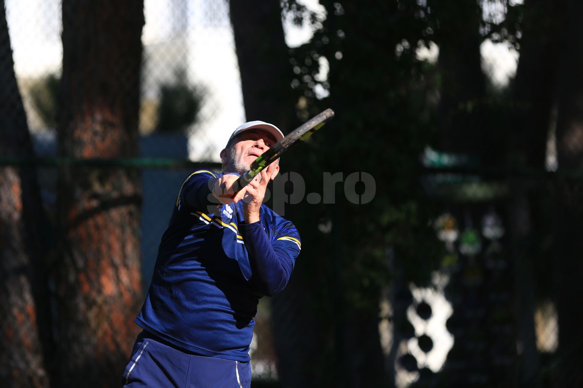 Valeriu Iftime joacă tenis în Antalya