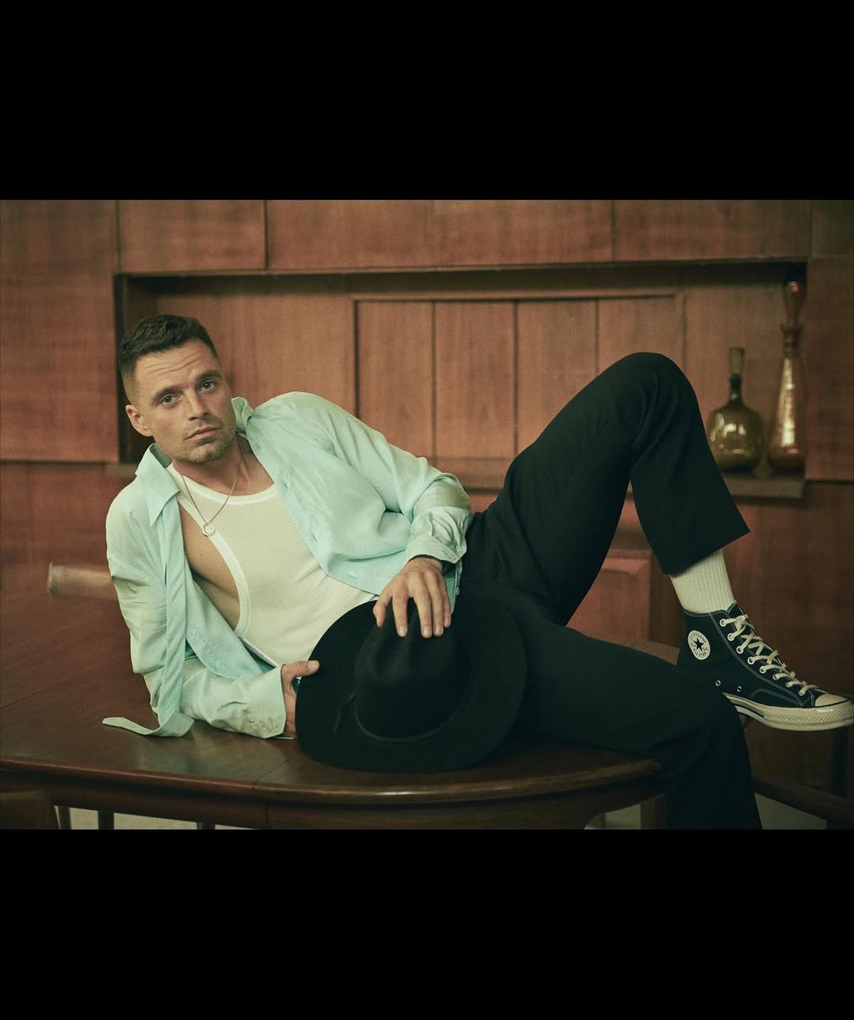 Imagini virale cu Nadia Comăneci la Globurile de Aur 2025 » Mesajul pentru Sebastian Stan, primul român câștigător al prestigiosului trofeu