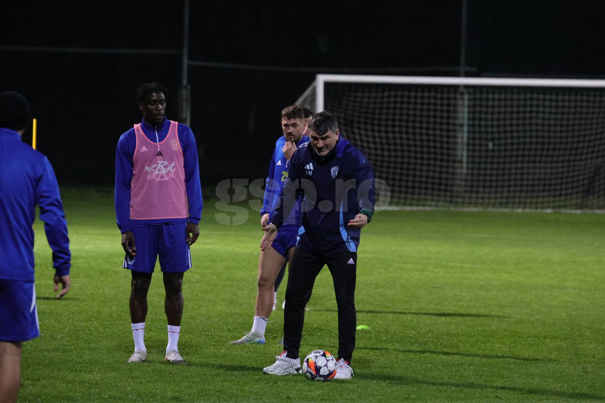 5 întrebări inedite cu Adrian Mihalcea: „Wow!” » Ce i-ar spune lui Mihalcea de la 15 ani, cum s-ar înțelege jucătorul Adi cu antrenorul de acum și ce metodă radicală adoptă pentru a scăpa de stres