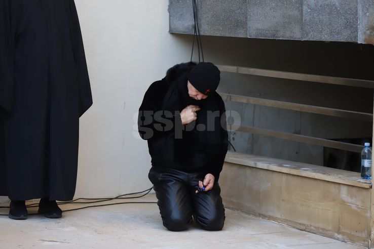 Gigi Becali la programul liturgic al sărbătorii Botezului Domnului la Catedrala Patriarhală. FOTO: Dumitru Angelescu (Libertatea / GSP)