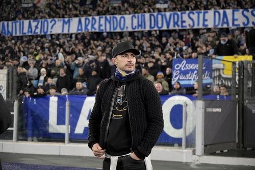 Ștefan Radu a stat în Curva Nord, peluza lazială, la derby-ul Roma - Lazio. Foto: Gettyimages