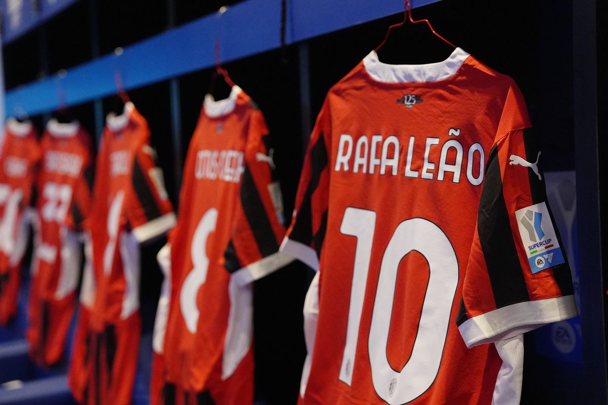 Nebunie totală în finala Supercupei Italiei! AC Milan a câștigat trofeul, după ce a reușit o remontada uluitoare, de la 0-2