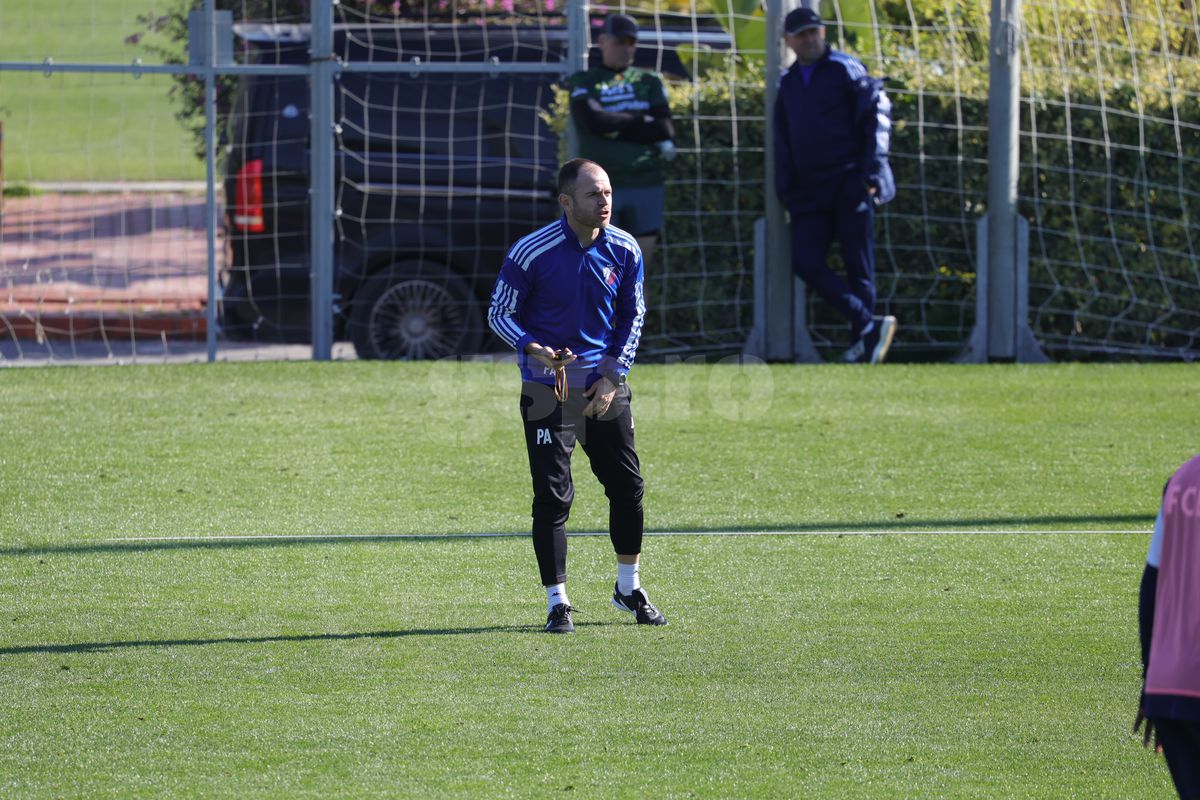 Liviu Ciobotariu, reacție furibundă, după ce Iftime l-a dat afară în cantonament: „Nu se poate așa ceva și nu voi accepta niciodată!”