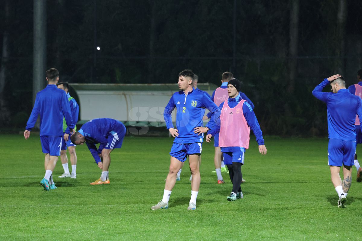 5 întrebări inedite cu Adrian Mihalcea: „Wow!” » Ce i-ar spune lui Mihalcea de la 15 ani, cum s-ar înțelege jucătorul Adi cu antrenorul de acum și ce metodă radicală adoptă pentru a scăpa de stres