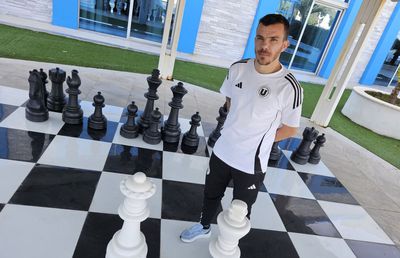 Dan Nistor intră pe viață în sufletul fanilor lui U Cluj: „N-aș mai semna niciodată cu acea echipă!” » Ce zice de lupta la titlu: „Ne iau în derâdere”