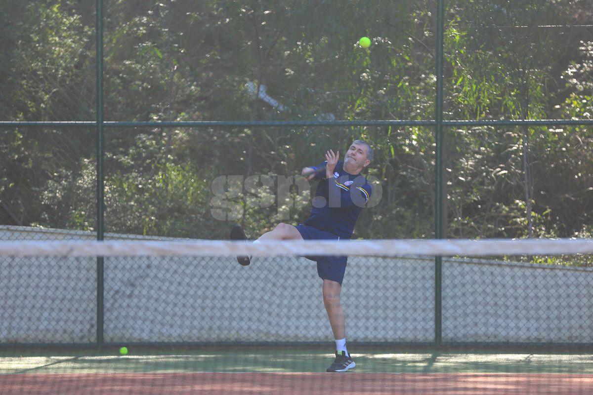 Valeriu Iftime joacă tenis în Antalya