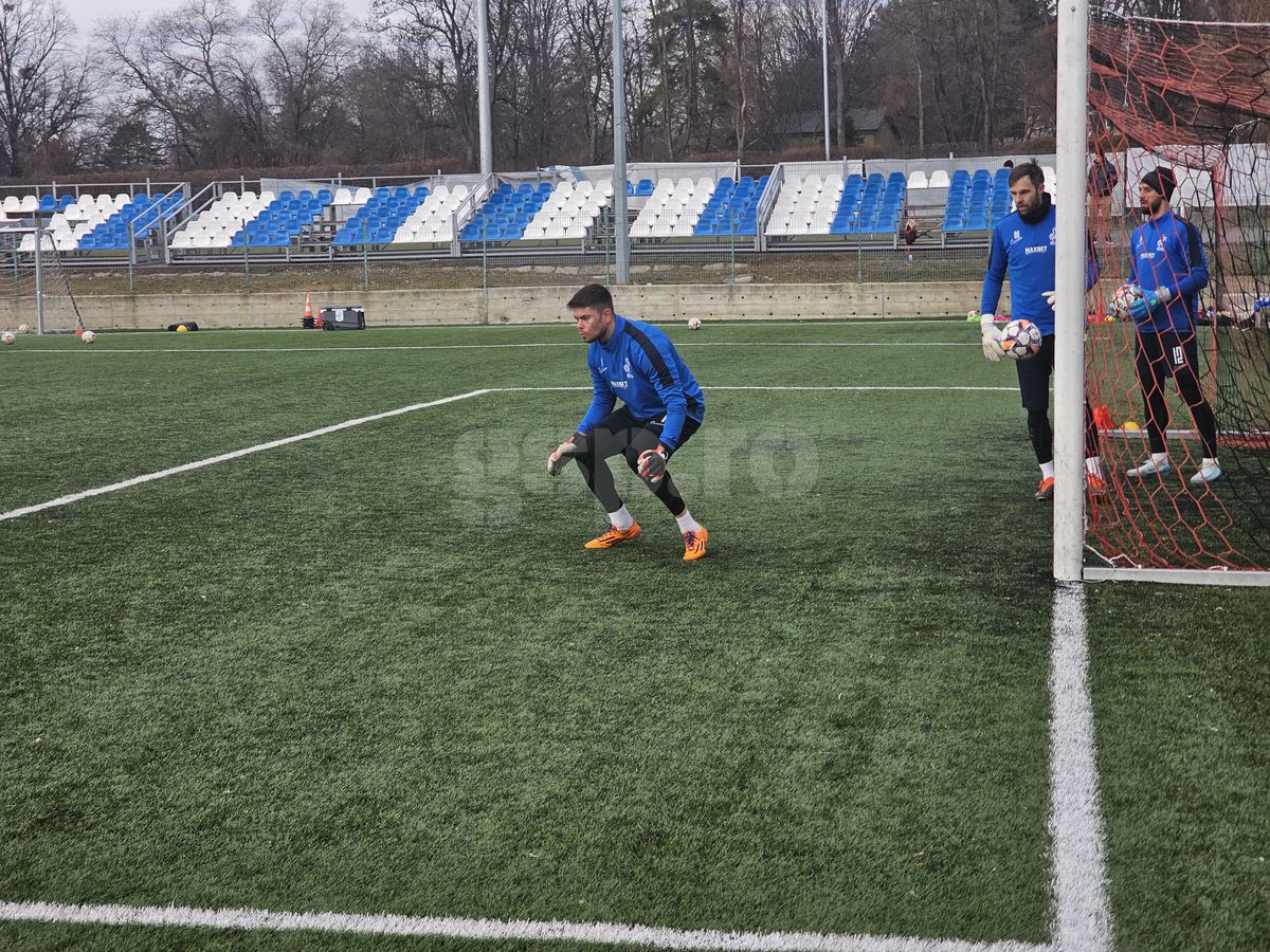 Antrenorul din Superligă, la reunirea echipei: „Avem nevoie de jucători în toate compartimentele”