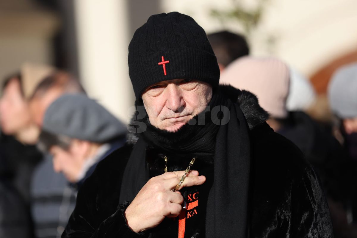 Gigi Becali la Catedrala Patriarhală - 6 ianuarie