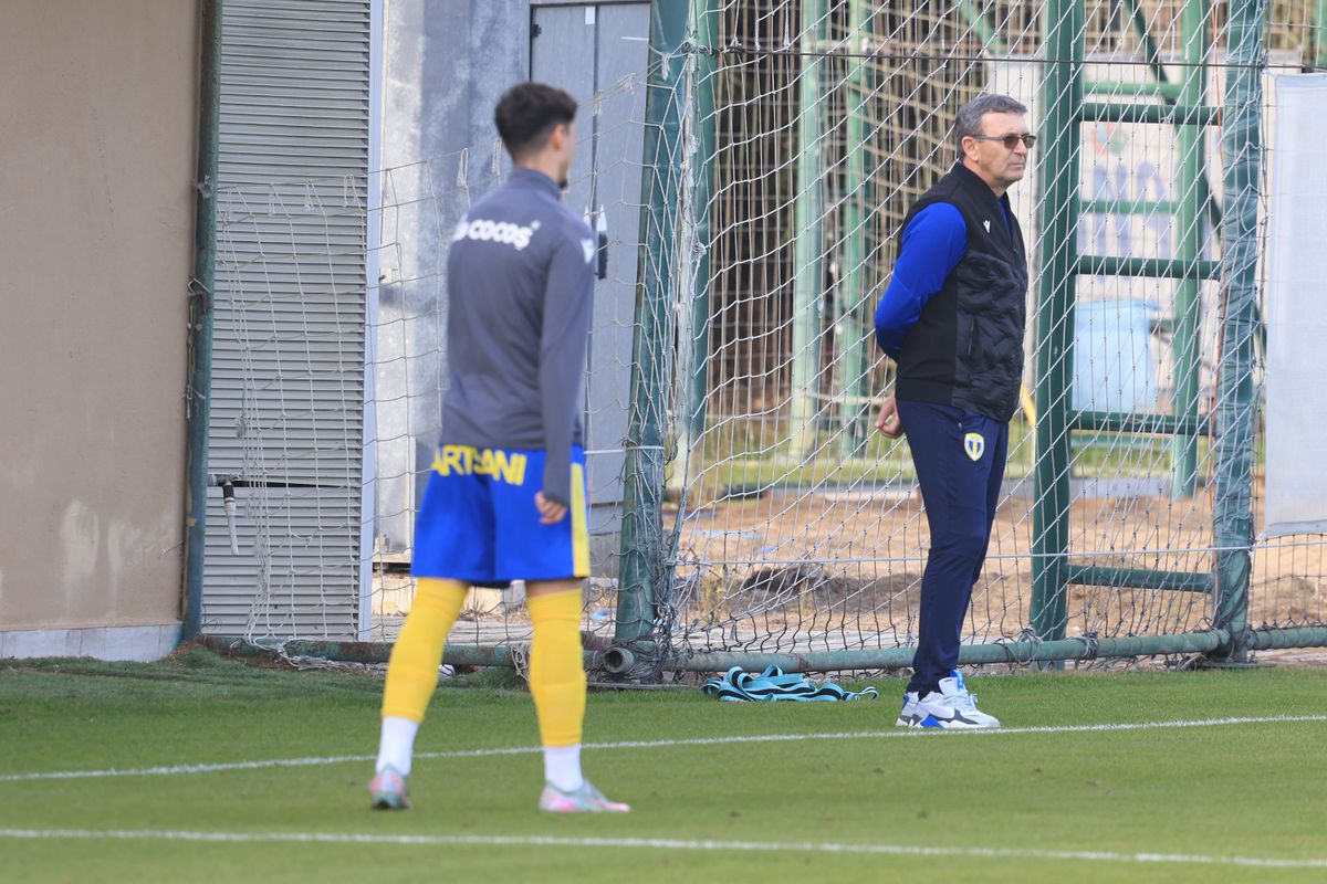 Două goluri în Petrolul - Gaziantep » Neagoe s-a enervat la primul amical al „lupilor”, împotriva lui Sorescu și Maxim