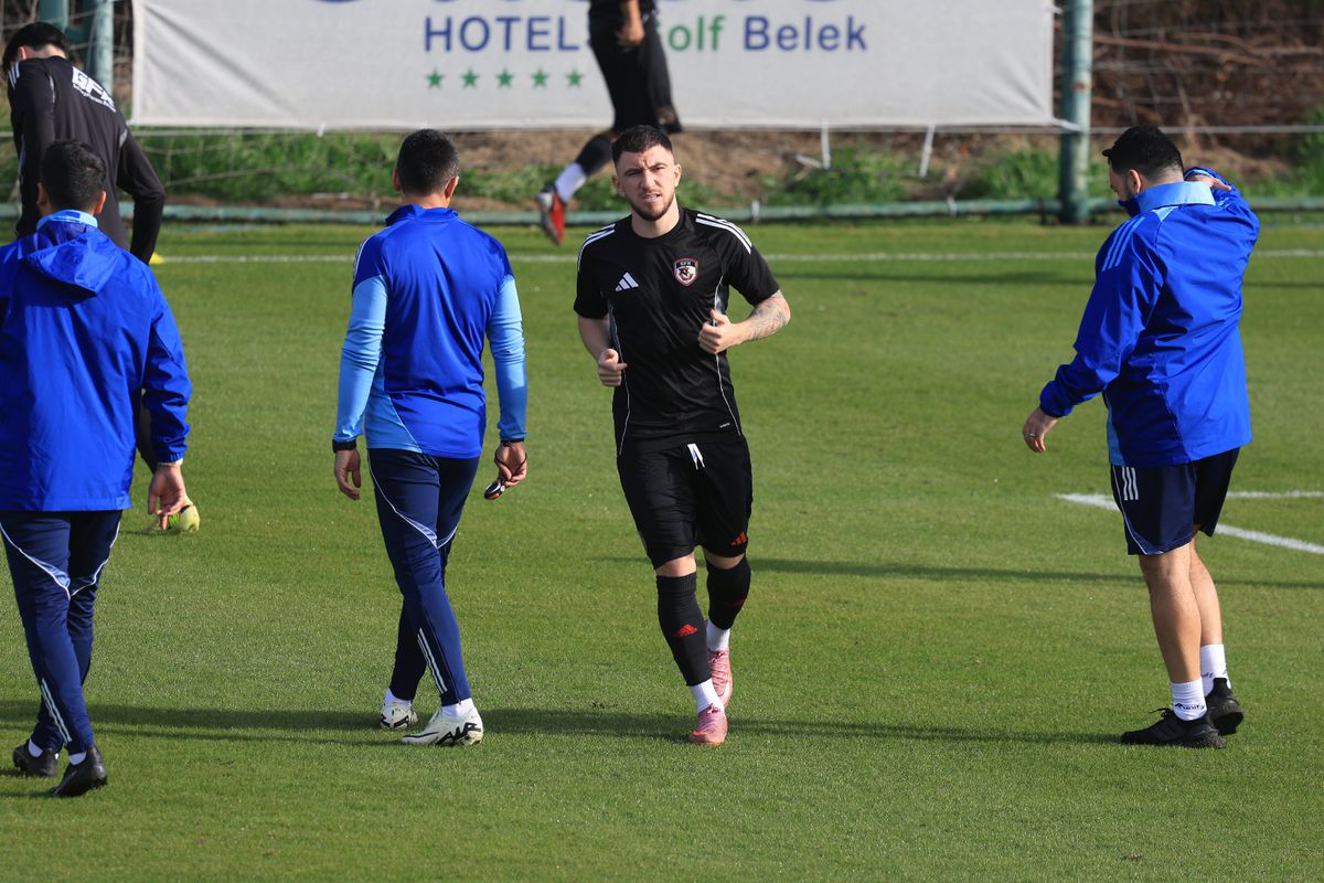 Imagini de la amicalul Petrolului cu Gaziantep