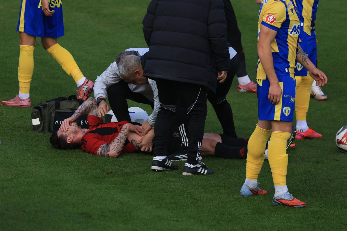 Două goluri în Petrolul - Gaziantep » Neagoe s-a enervat la primul amical al „lupilor”, împotriva lui Sorescu și Maxim