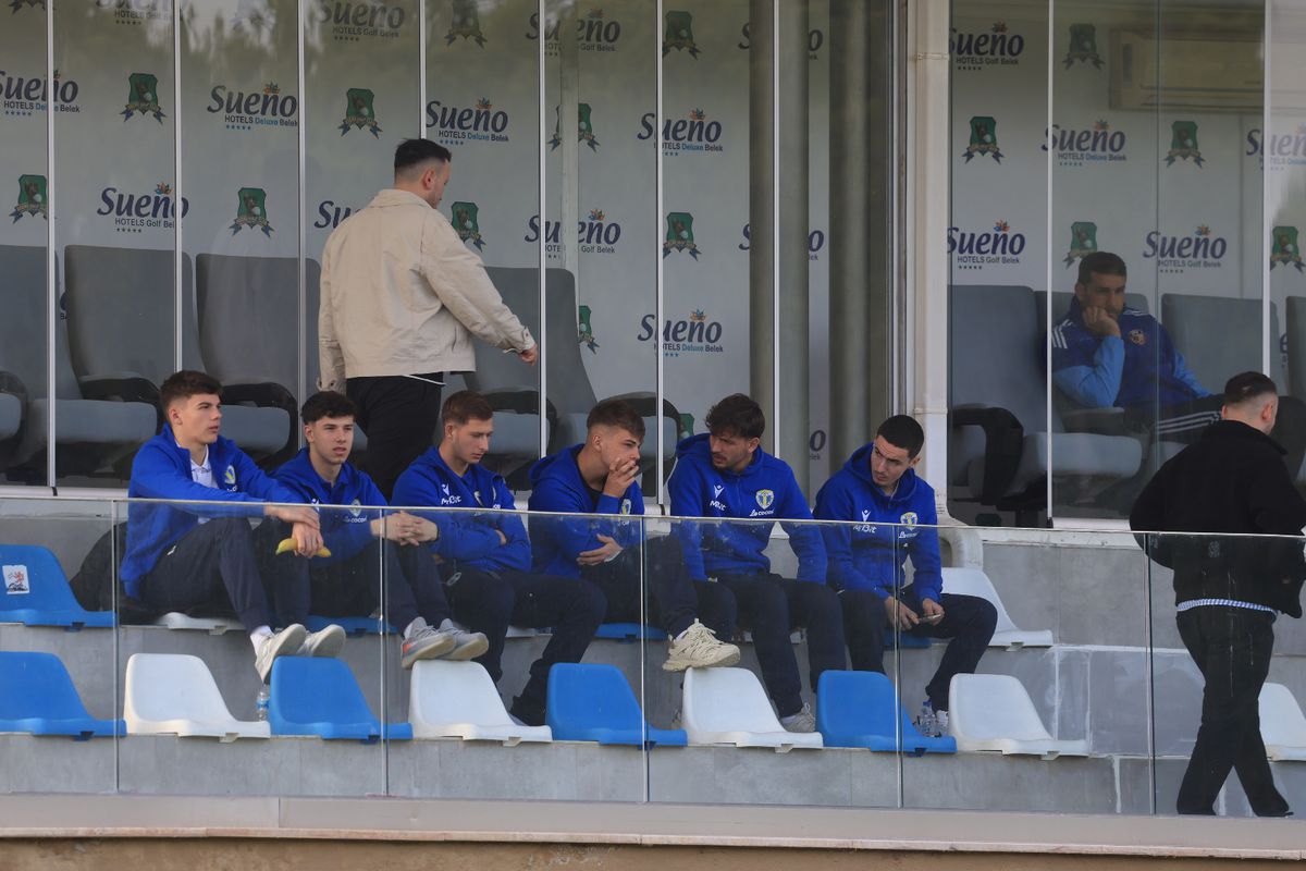 Două goluri în Petrolul - Gaziantep » Neagoe s-a enervat la primul amical al „lupilor”, împotriva lui Sorescu și Maxim