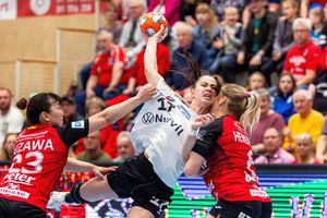 Cea mai râvnită handbalistă din „Liga Florilor” și-a anunțat plecarea de la echipă