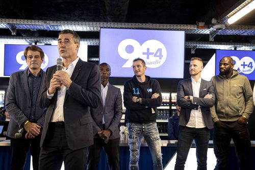 Marc Keller, președintele lui RC Strasbourg, la o întâlnire cu fanii / Foto: Imago