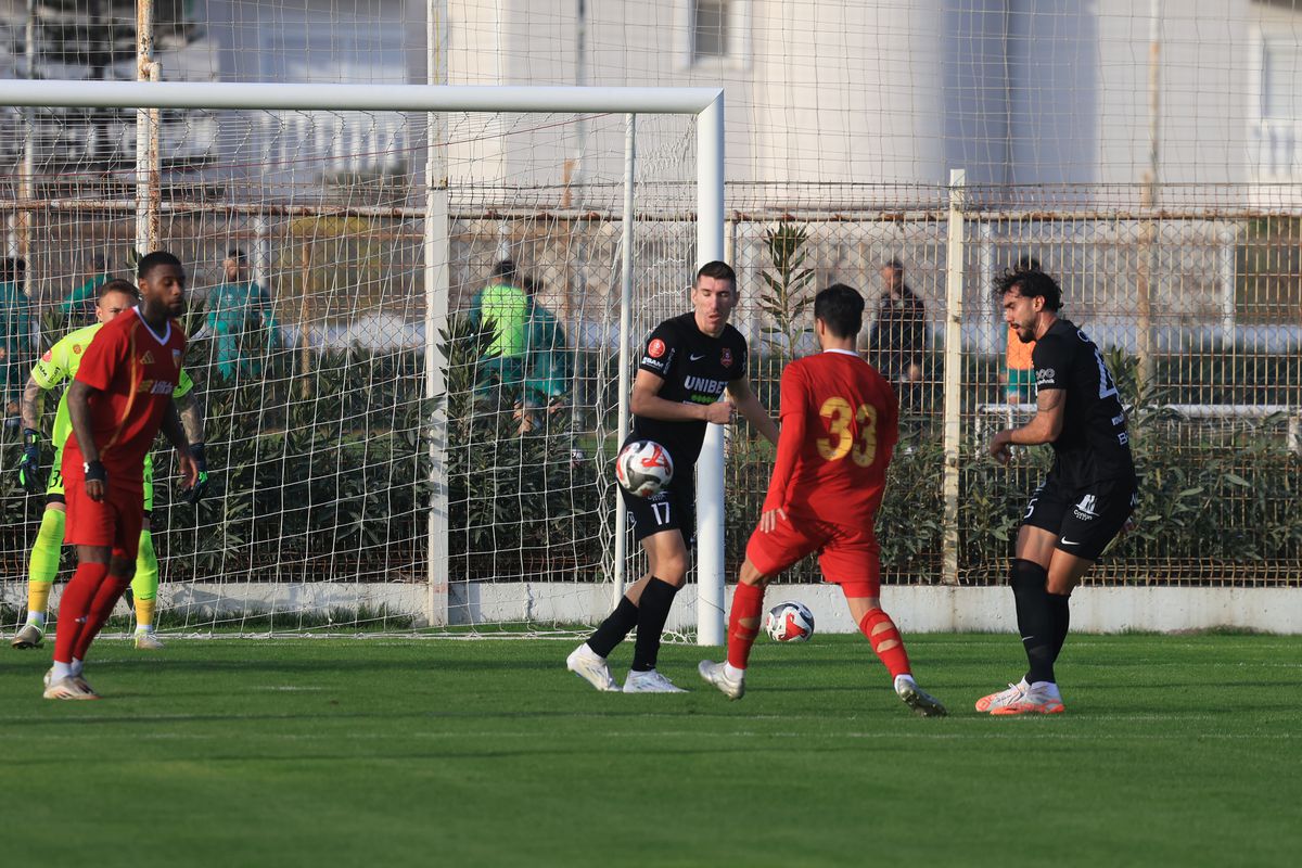 Hermannstadt - Kayserispor, meci nul la primul test din Antalya al băieților lui Dorinel Munteanu