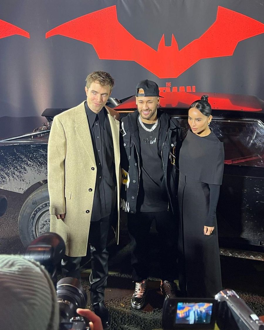 Neymar, alături de Robert Pattinson și Zoe Kravitz / foto: X Direct din filmele cu Batman » Neymar și-a prezentat colecția evaluată la 57 de milioane de euro