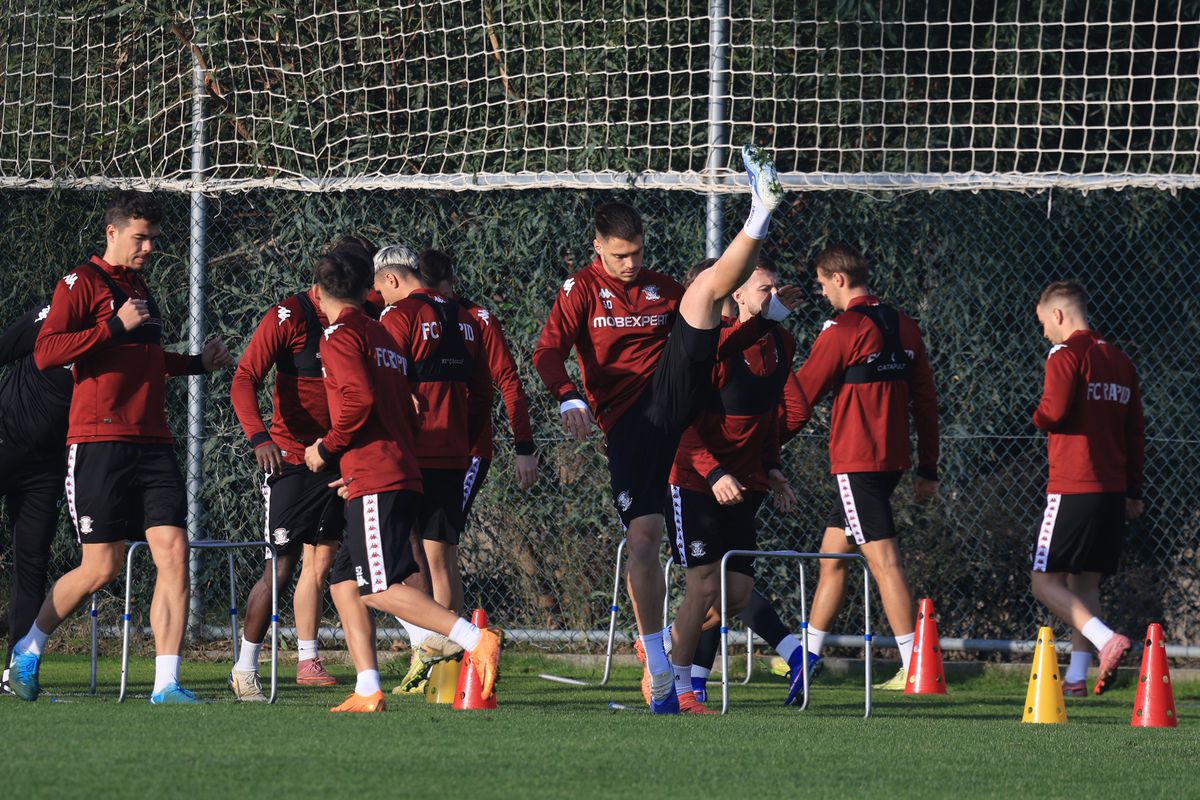 3 detalii inedite de la antrenamentul Rapidului: de ce s-a răstit Gâlcă chiar și la nou-venitul Paraschiv