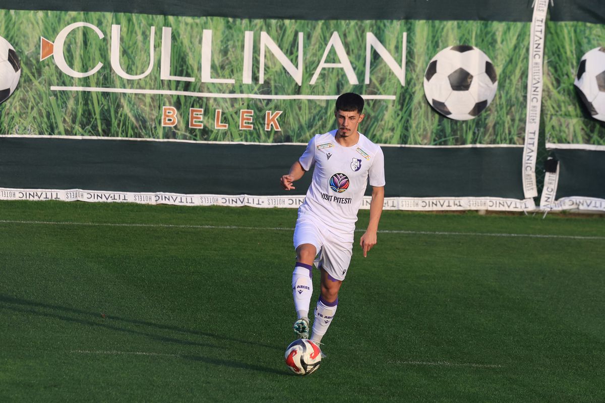 FC Argeș - Bursaspor 1-2 » Revelația din Superligă a pierdut cu primul loc din a treia divizie turcă