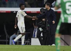 Vinicius a dat răspunsul la oferta lui Chelsea! + De cine i s-a plâns lui Xabi Alonso