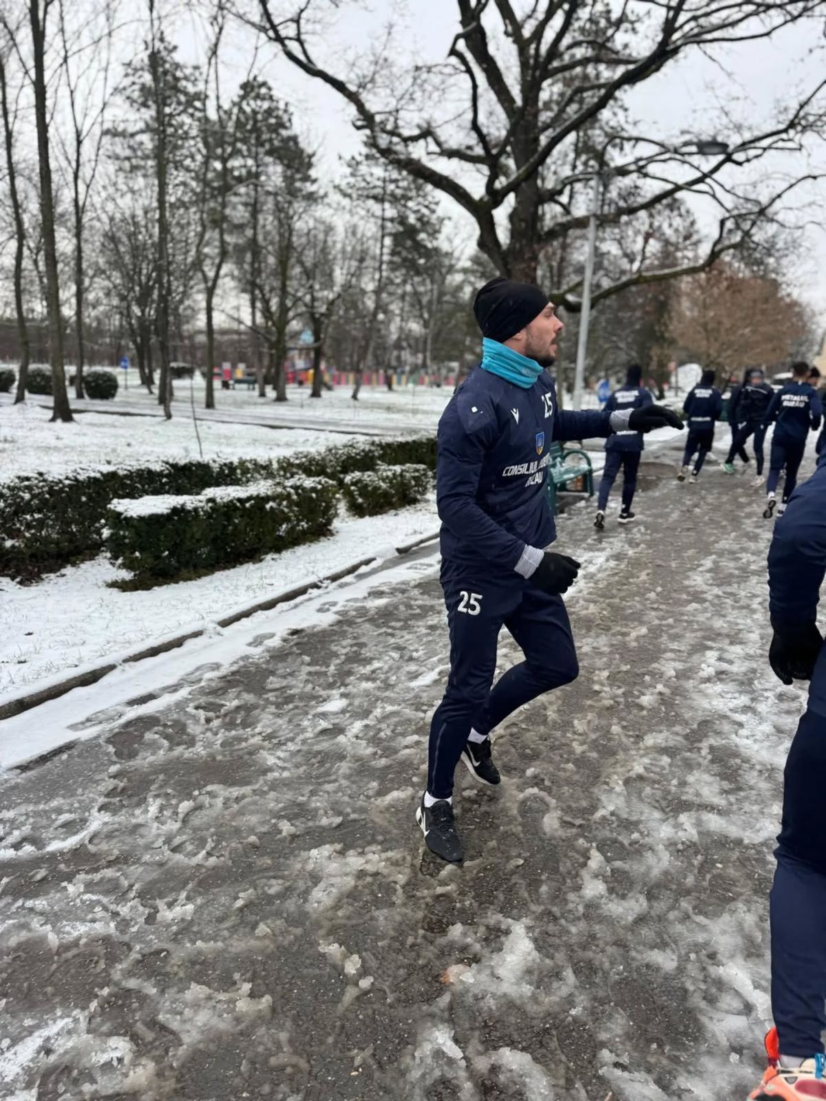 Antrenament ca în anii 2000 » Unde s-a pregătit echipa care visează la Superliga