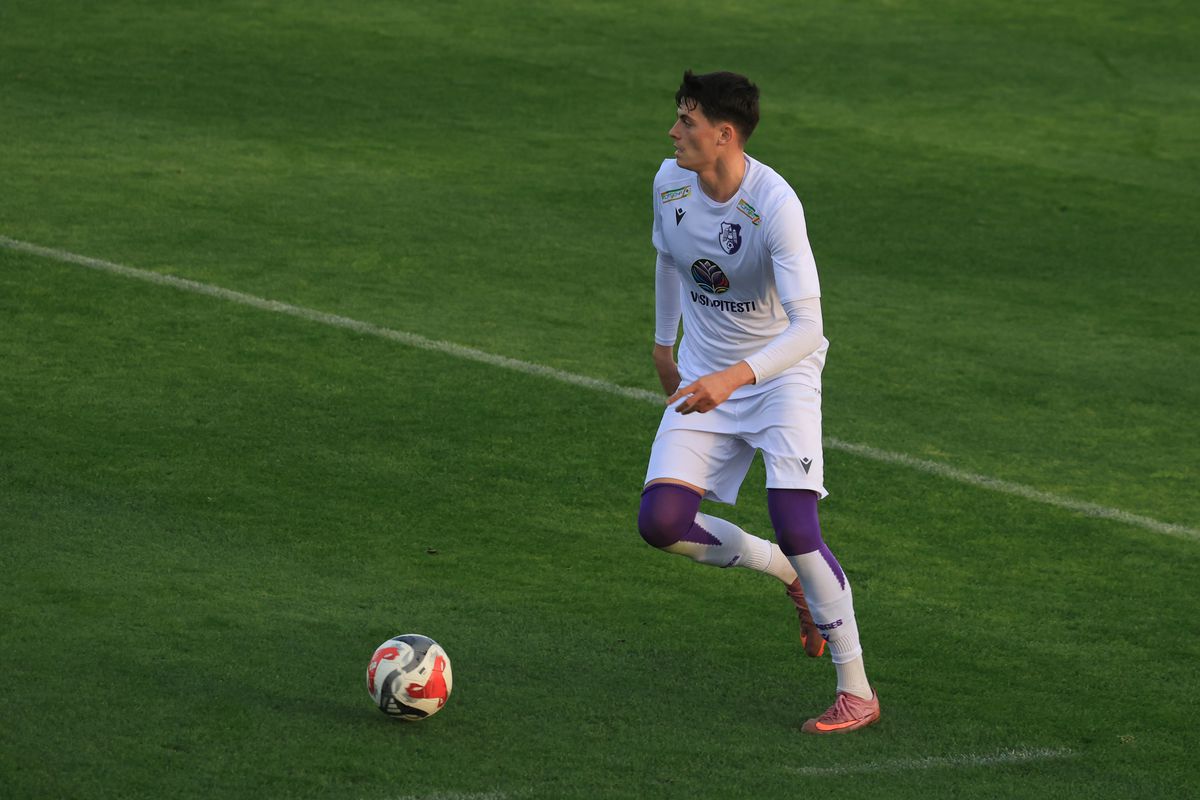 FC Argeș - Bursaspor 1-2 » Revelația din Superligă a pierdut cu primul loc din a treia divizie turcă