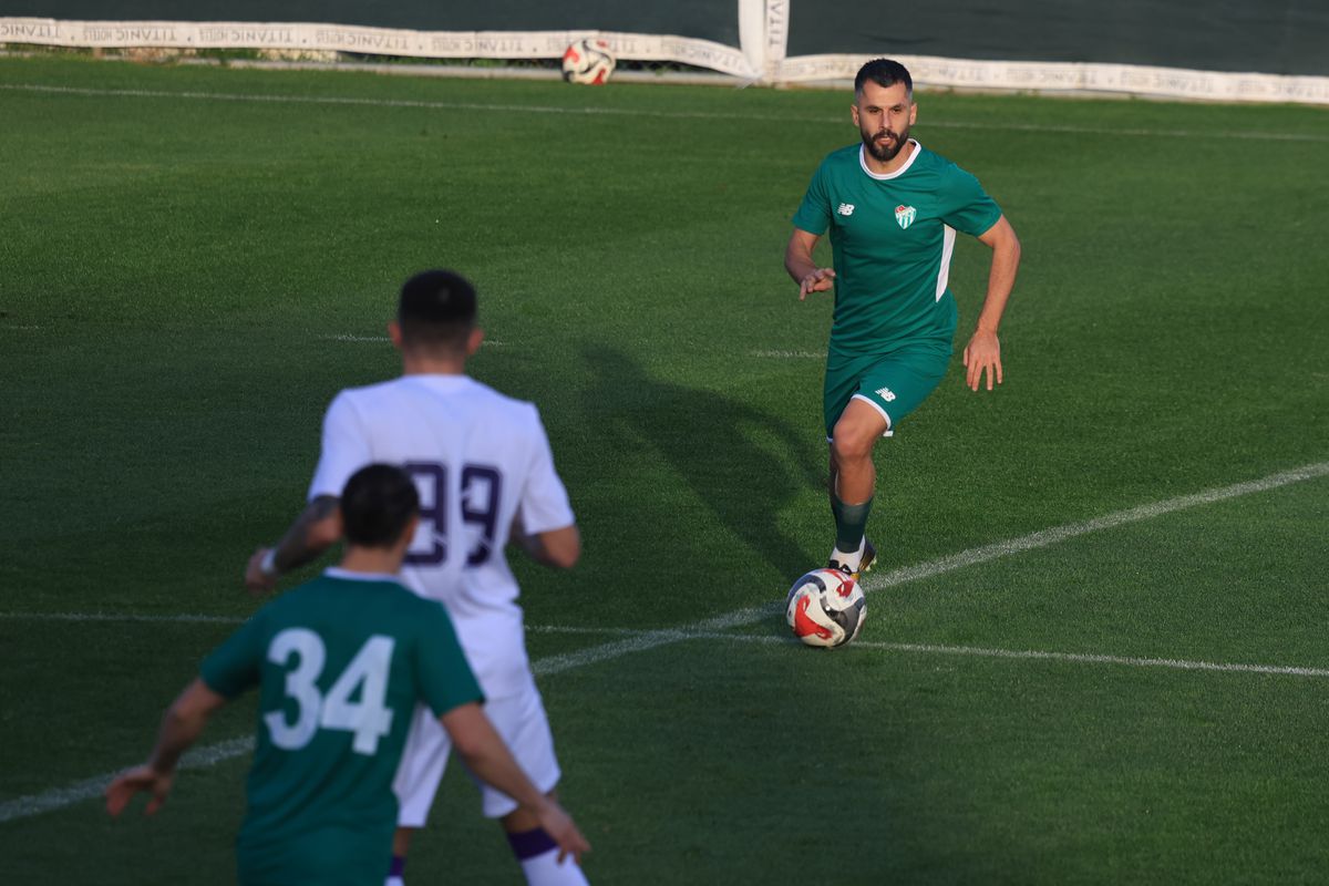 FC Argeș - Bursaspor 1-2 » Revelația din Superligă a pierdut cu primul loc din a treia divizie turcă