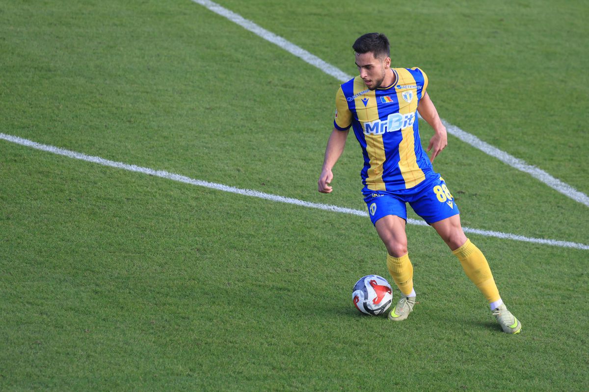 Două goluri în Petrolul - Gaziantep » Neagoe s-a enervat la primul amical al „lupilor”, împotriva lui Sorescu și Maxim