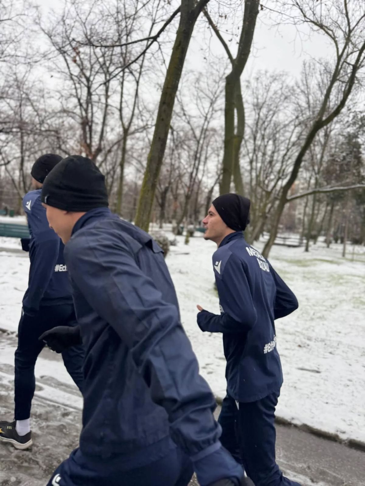 Antrenament ca în anii 2000 » Unde s-a pregătit echipa care visează la Superliga